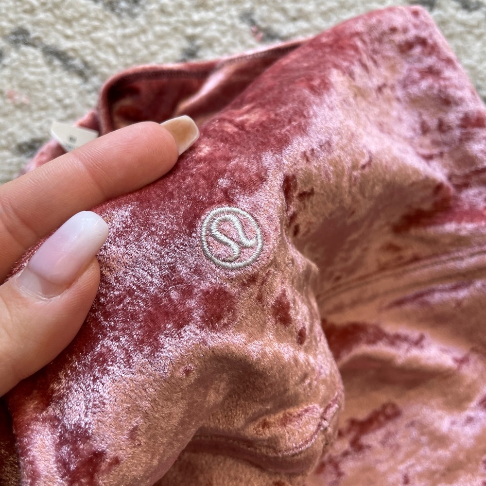Wunder Lounge Tight 28" *Velvet Soft Cranberry - Picture 8 of 14
